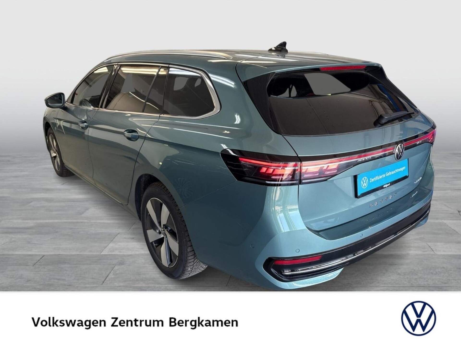 Volkswagen Passat Elegance