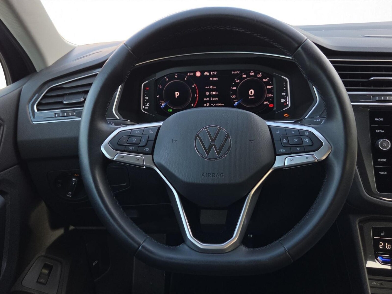 Volkswagen Tiguan – Bild 9