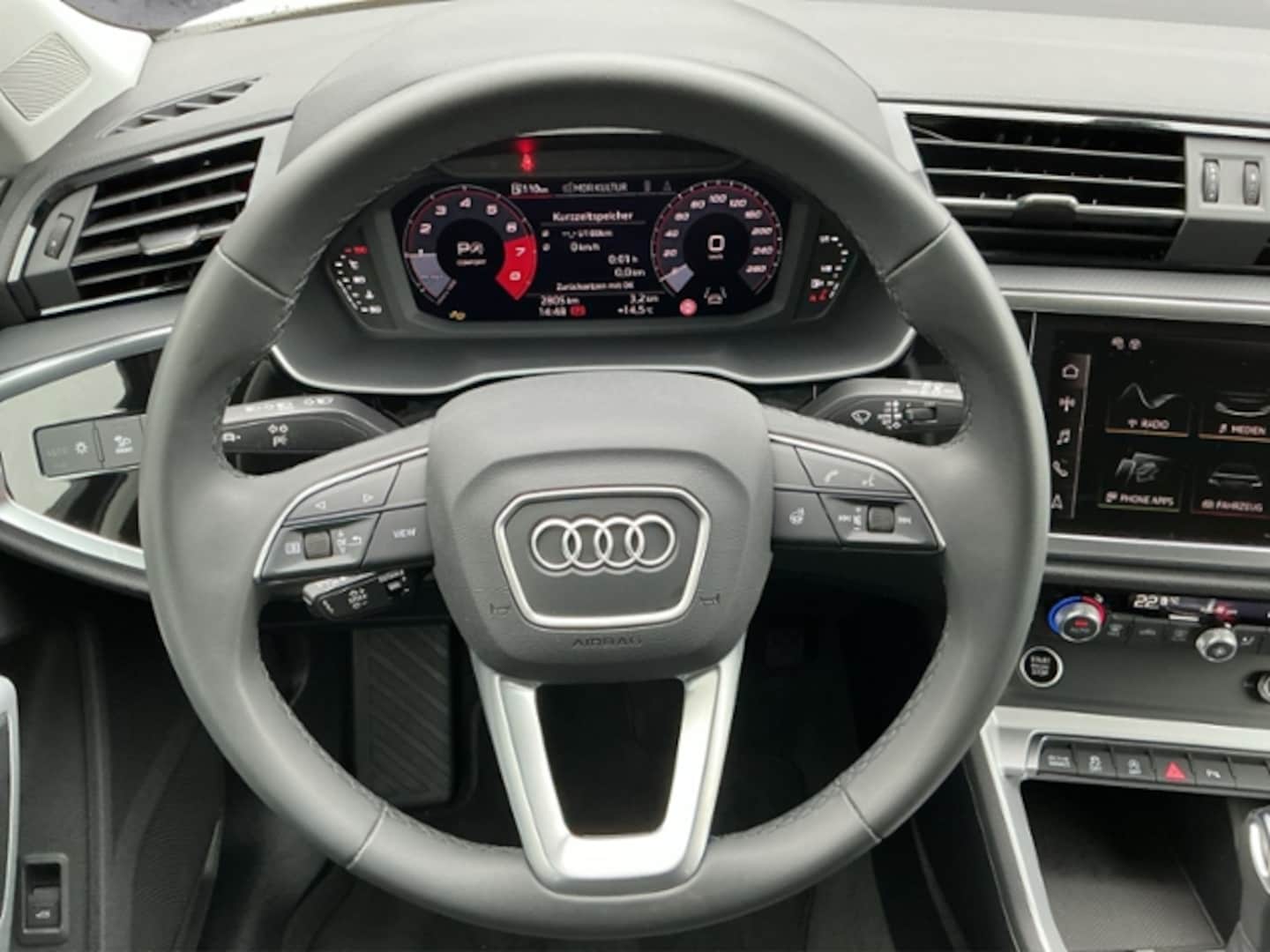 Bild über Audi Q3 Sportback TFSI 110 kW S tronic - für weitere Informationen kontaktieren Sie den Audi Partner