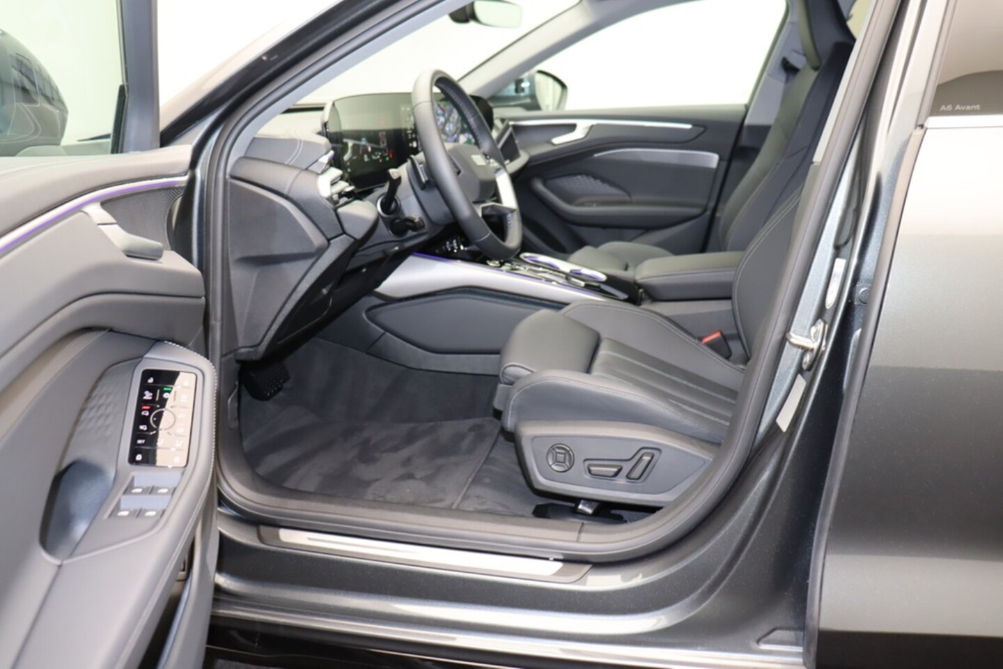 Bild über Audi A6 Avant TDI quattro 150 kW S tronic - für weitere Informationen kontaktieren Sie den Audi Partner
