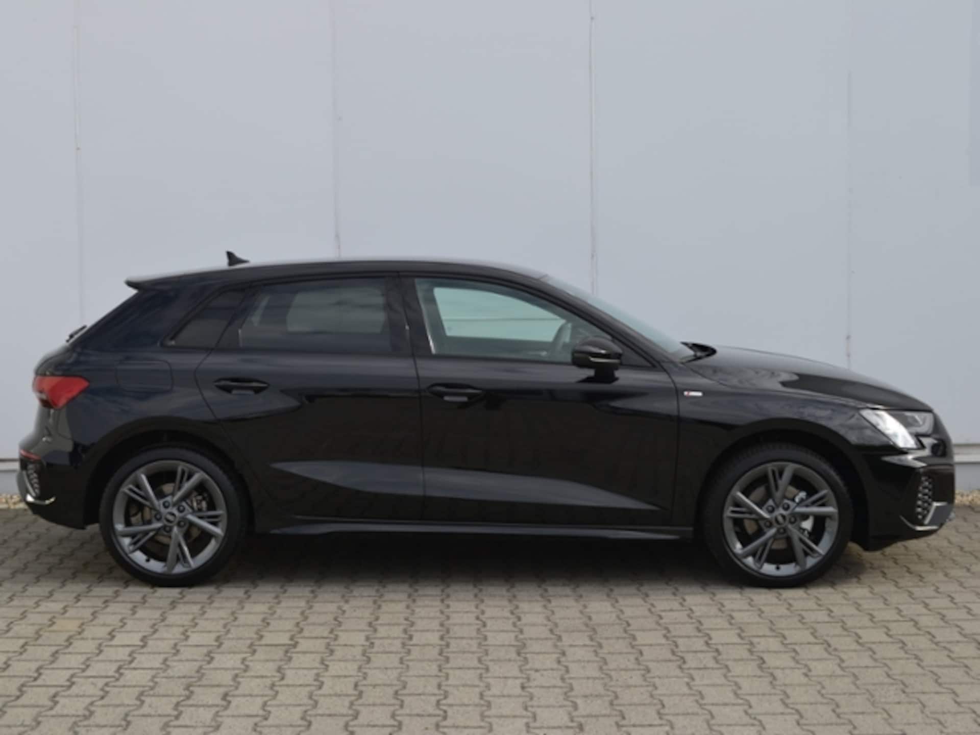 Audi A3 Sportback S line