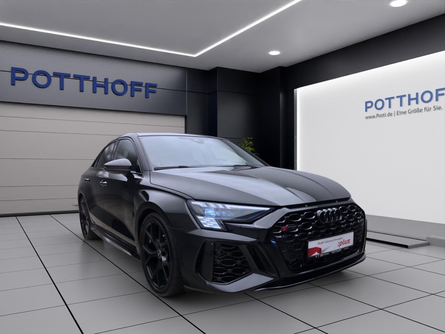 Image about Audi RS 3 Limousine TFSI quattro S tronic
