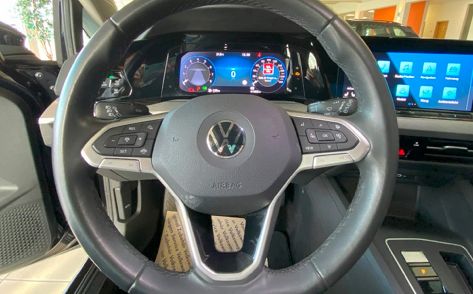 Volkswagen Golf Variant Life