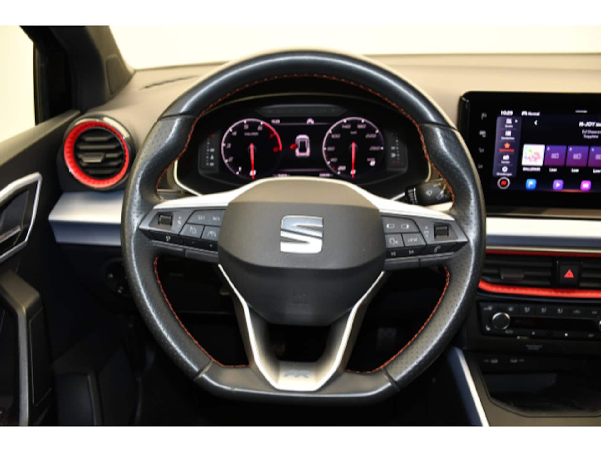 SEAT Arona FR