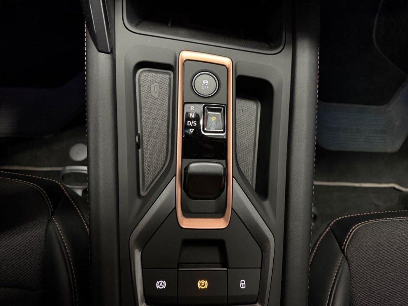CUPRA Leon Sportstourer 1.5 TSI e-Hybrid DSG 150 kW (204 CV) — photo 11