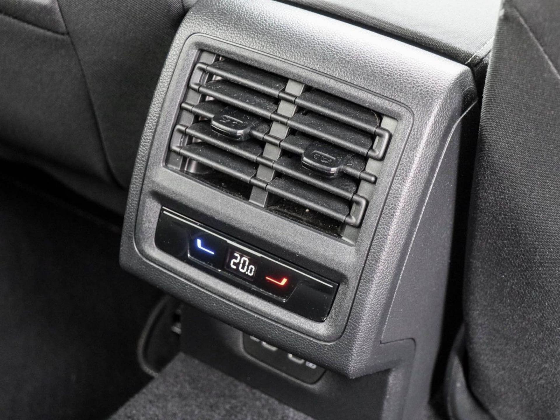 Volkswagen Golf Active