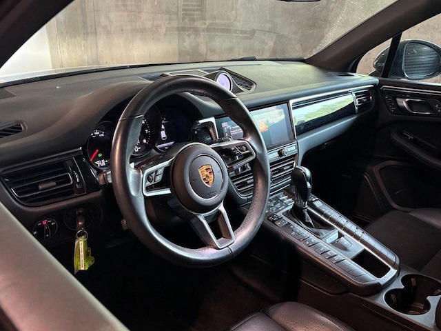 2021 Porsche Macan