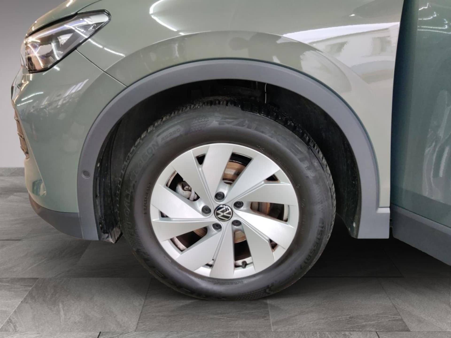 Volkswagen Tiguan Basis-Modell