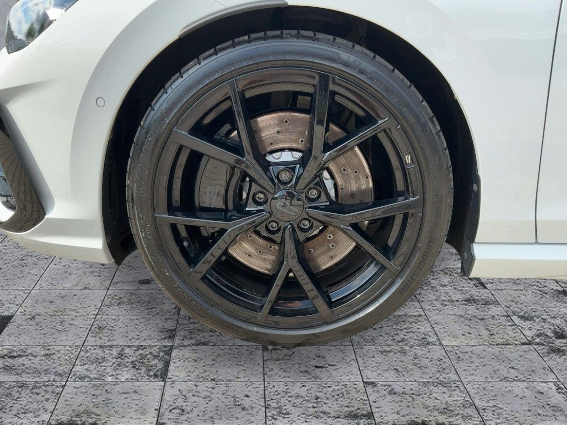 Volkswagen Golf R Black Edition