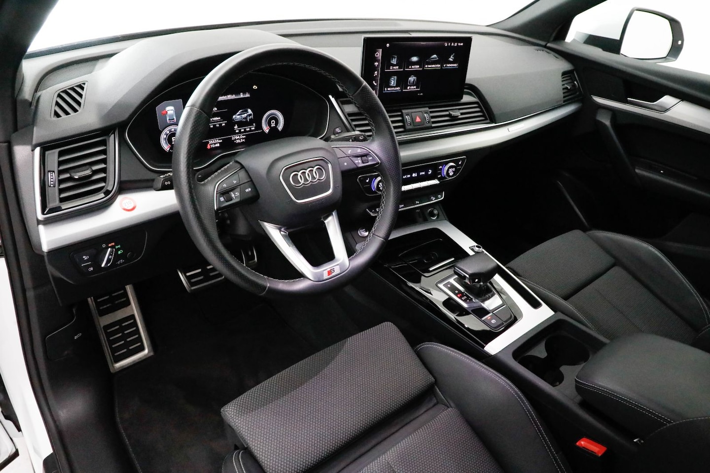 Bild über Audi Q5 40 TFSI quattro S tronic - für weitere Informationen kontaktieren Sie den Audi Partner