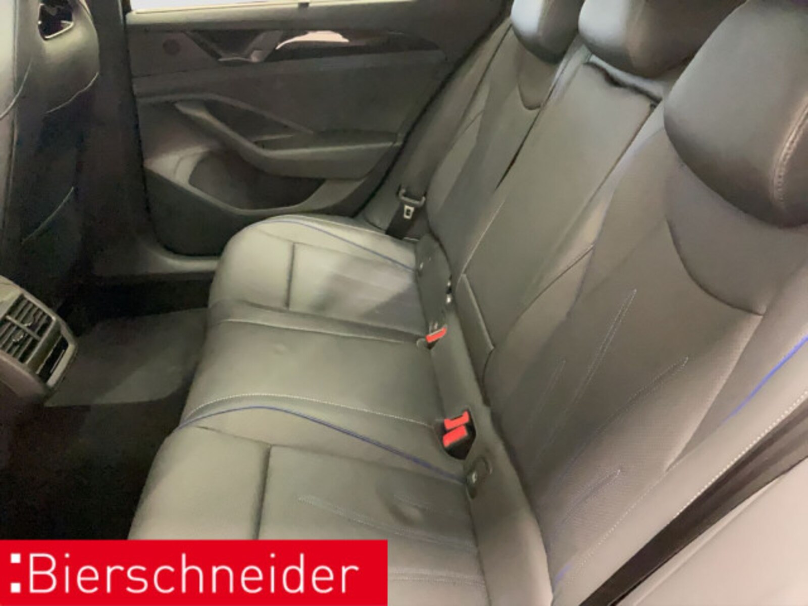 Volkswagen Passat – Bild 15