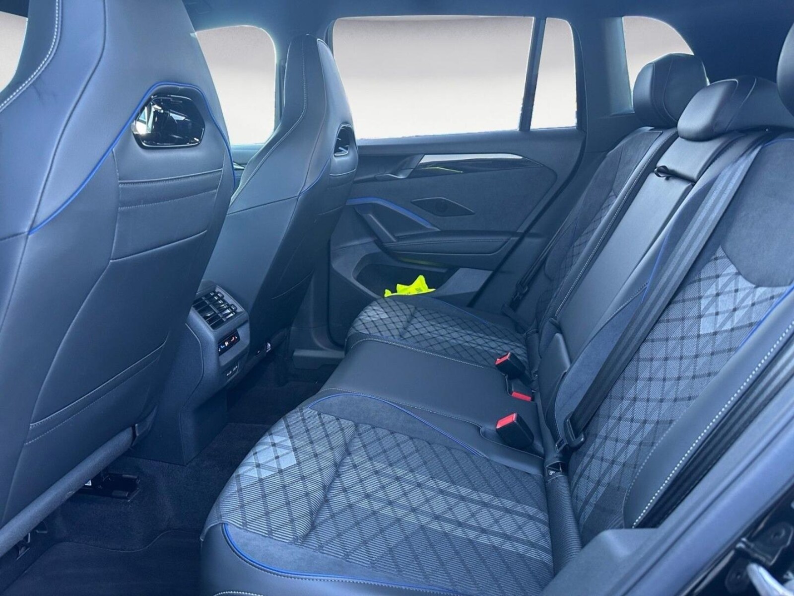 Volkswagen Tiguan – Bild 13