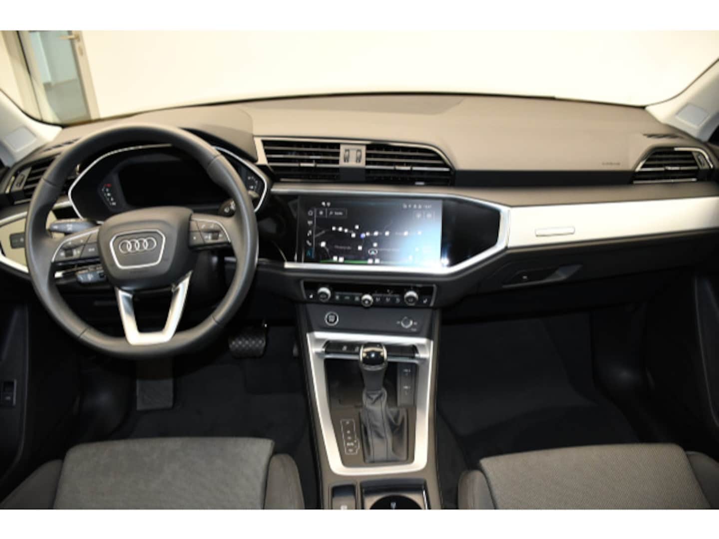 Bild über Audi Q3 TFSI 110 kW S tronic - für weitere Informationen kontaktieren Sie den Audi Partner
