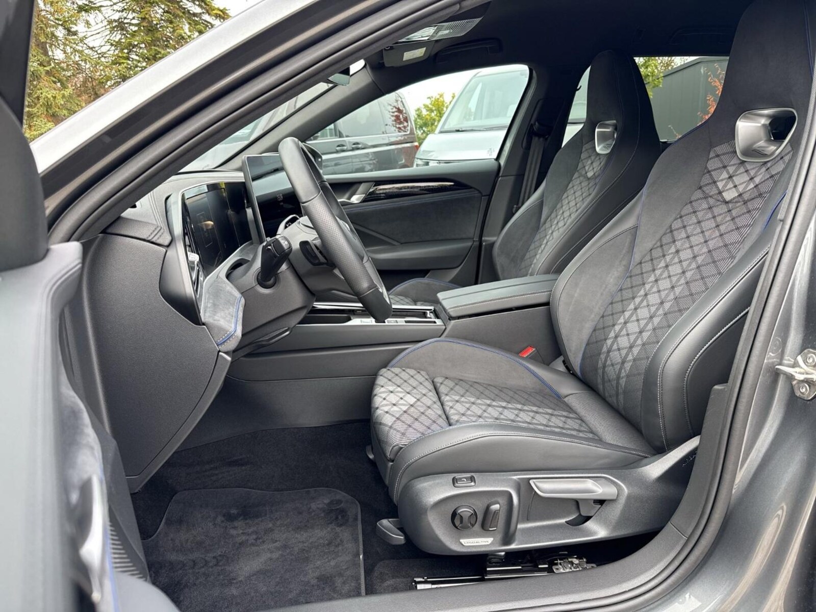 Volkswagen Passat – Bild 18