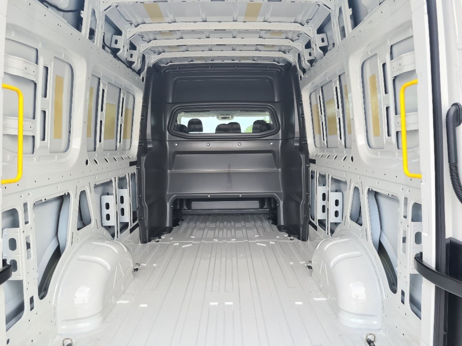 Volkswagen Crafter Kasten langer Radstand