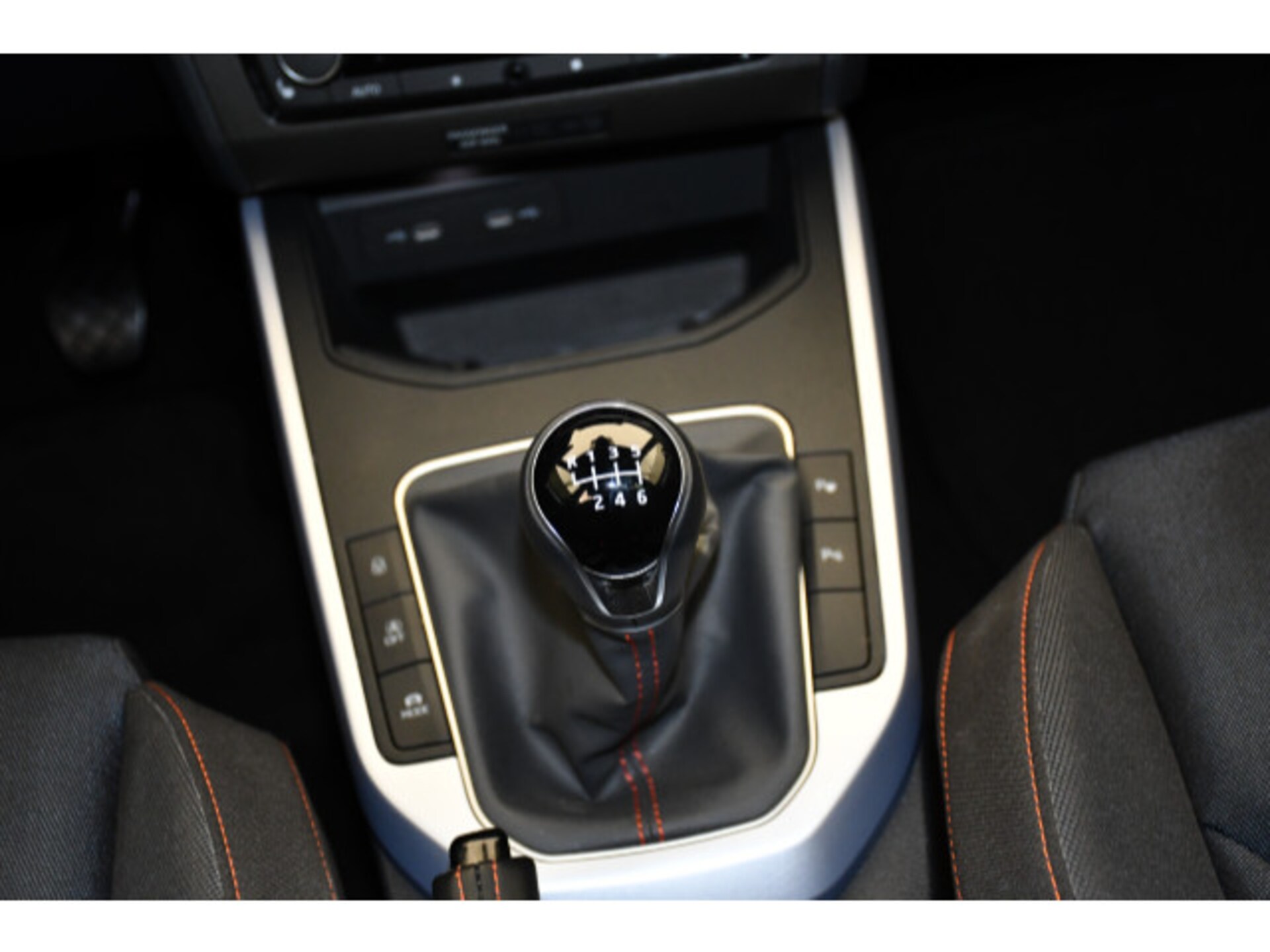 SEAT Arona FR