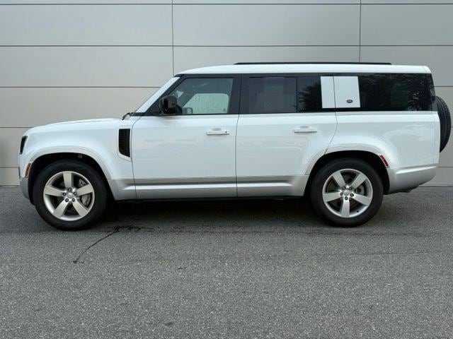 2023 Land Rover Defender