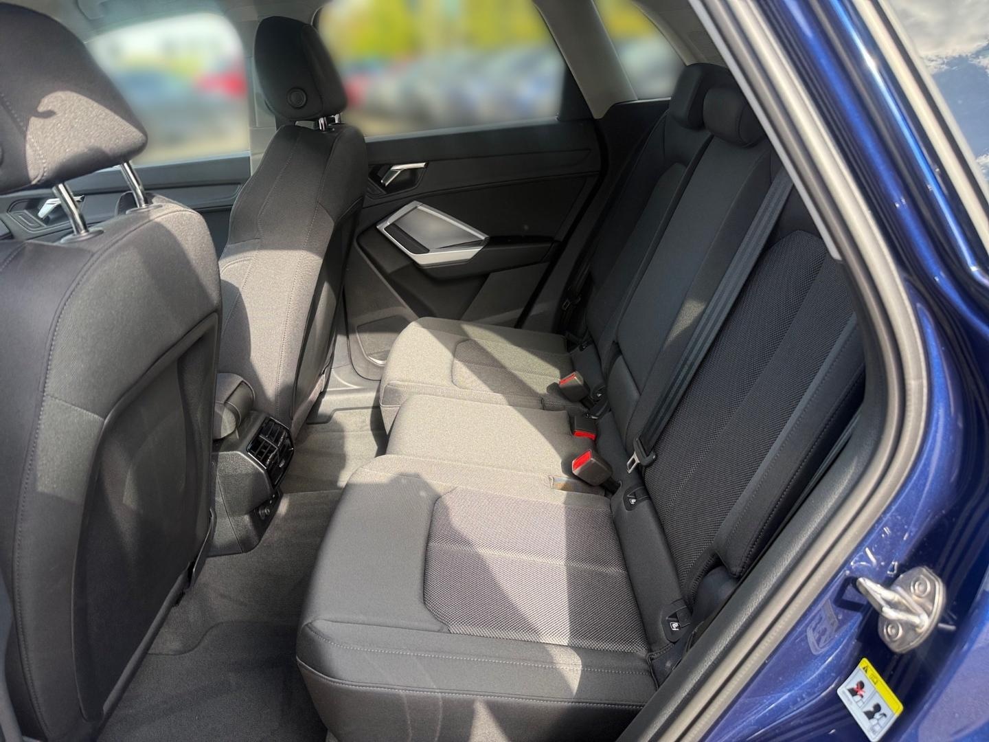 Bild über Audi Q3 TDI 110 kW S tronic - für weitere Informationen kontaktieren Sie den Audi Partner