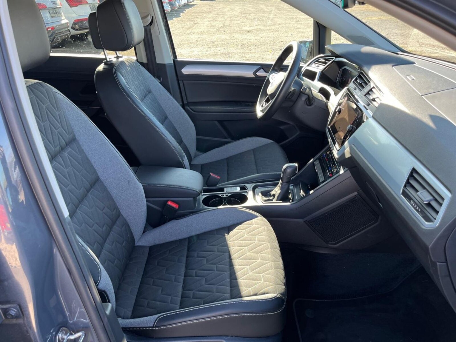 Volkswagen Touran – Bild 16