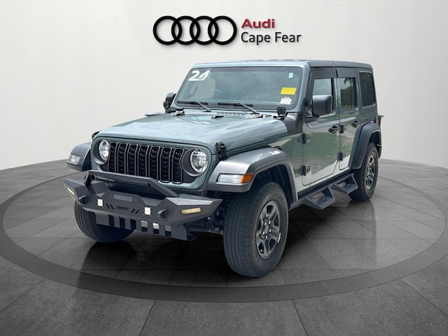 Photo of 2024 Jeep Wrangler 