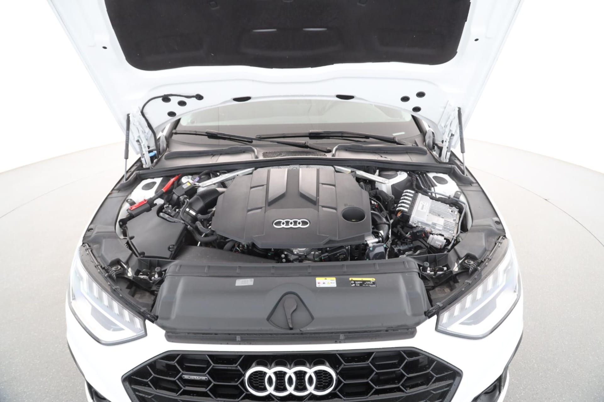 Audi A4 Limousine S line