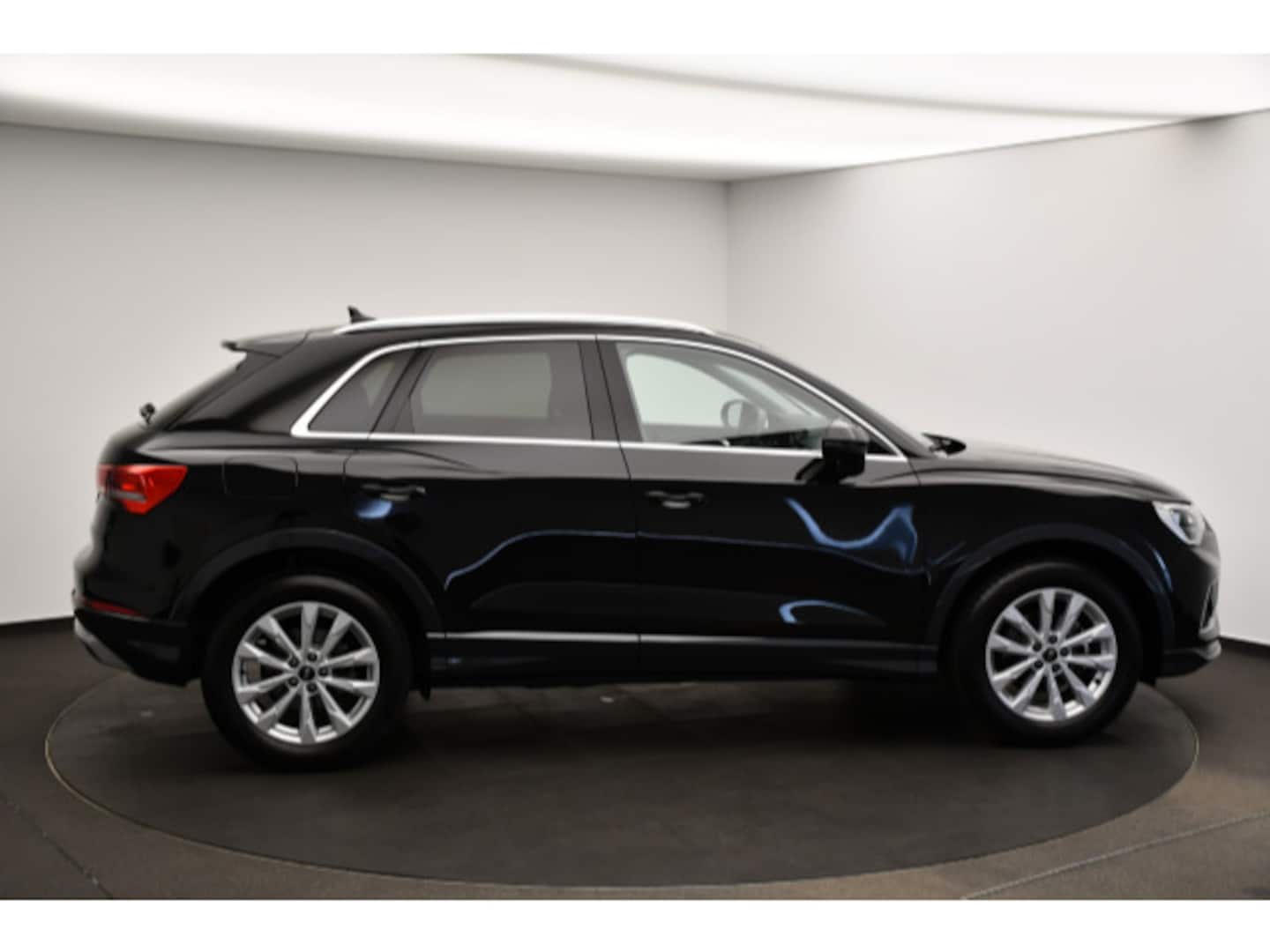 Bild über Audi Q3 TFSI 110 kW S tronic - für weitere Informationen kontaktieren Sie den Audi Partner
