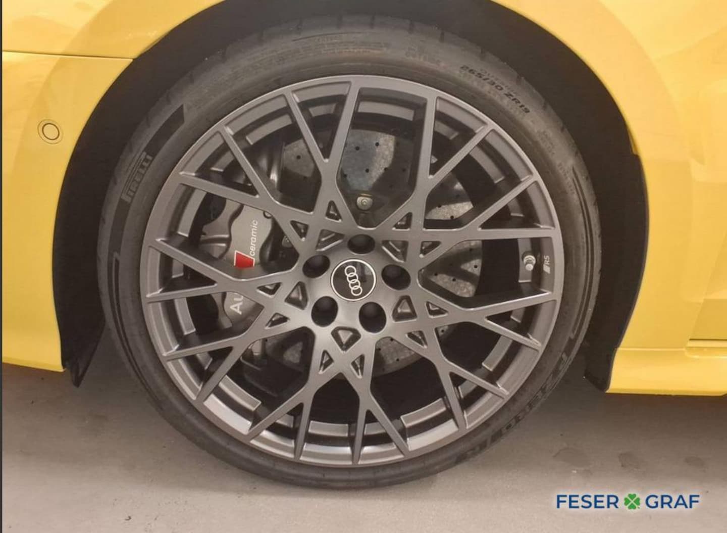 Bild über Audi RS 3 Sportback TFSI quattro S tronic - für weitere Informationen kontaktieren Sie den Audi Partner