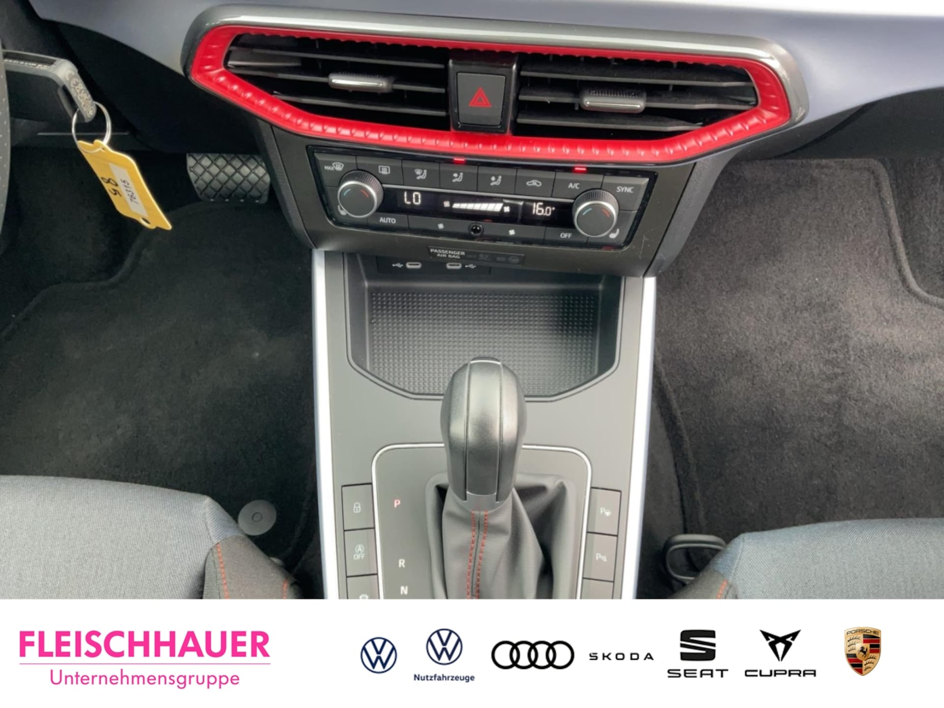 SEAT Arona FR