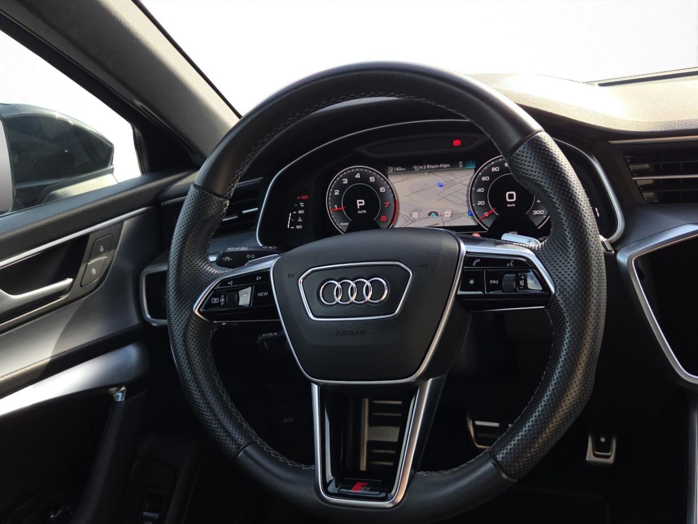 Bild über Audi A6 Avant sport 45 TFSI quattro S tronic - für weitere Informationen kontaktieren Sie den Audi Partner