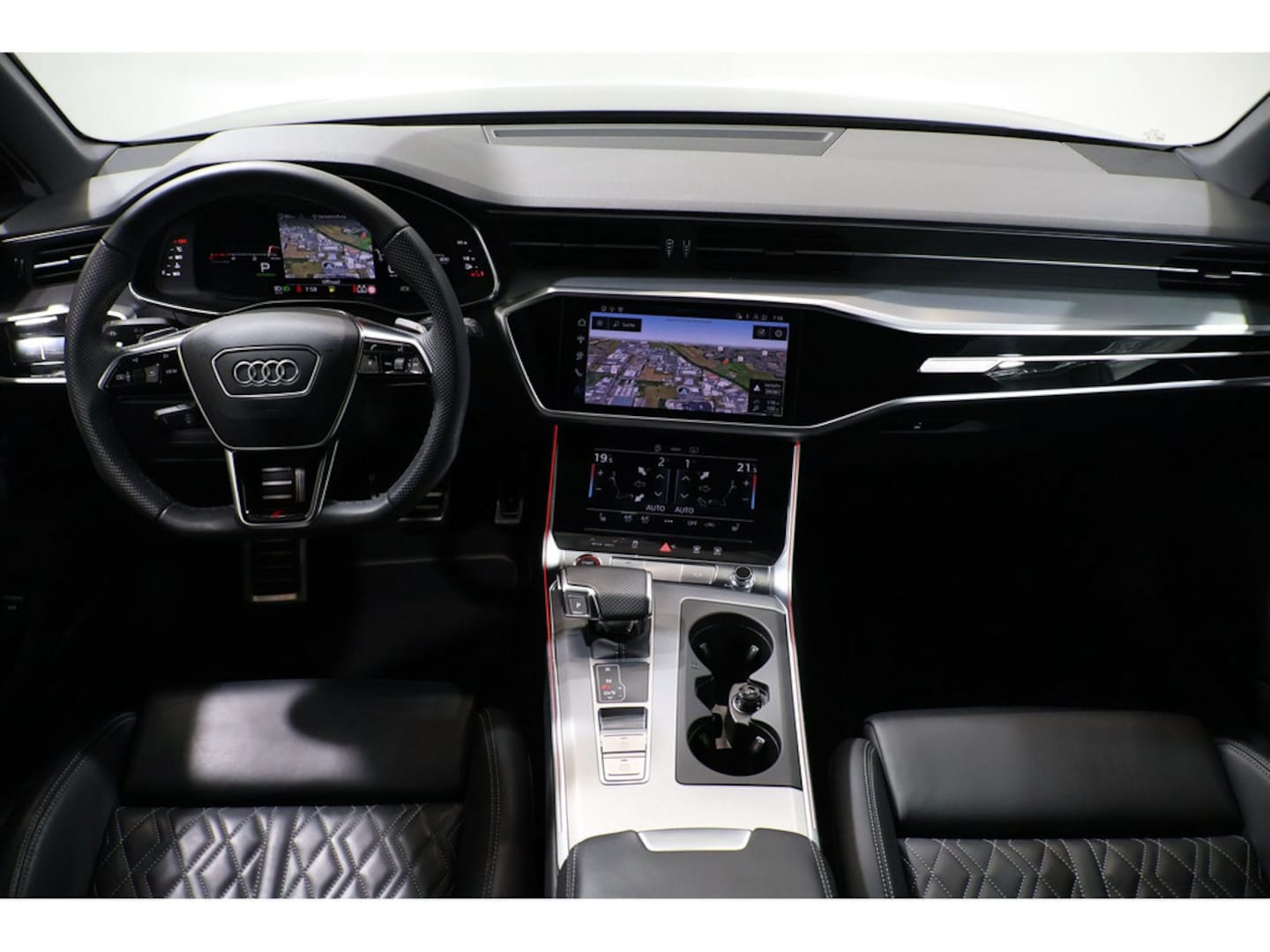 Bild über Audi S6 Avant TDI quattro tiptronic - für weitere Informationen kontaktieren Sie den Audi Partner