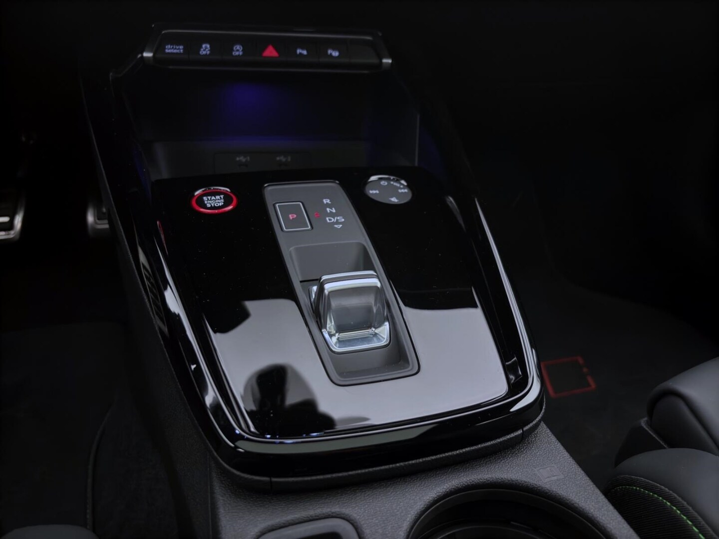 Image about Audi RS 3 Limousine TFSI quattro S tronic
