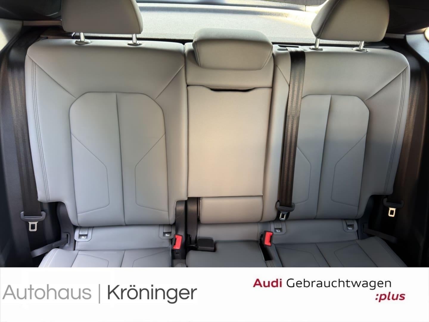Bild über Audi Q3 Sportback S line 35 TFSI S tronic - für weitere Informationen kontaktieren Sie den Audi Partner