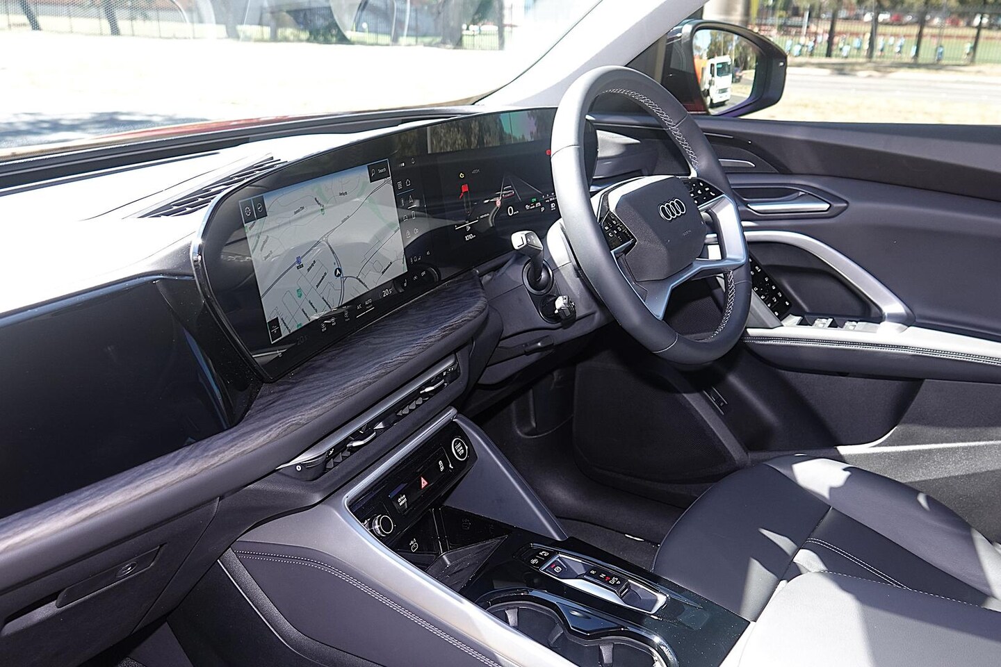 Image about Audi Q5 SUV TFSI 150 kW
