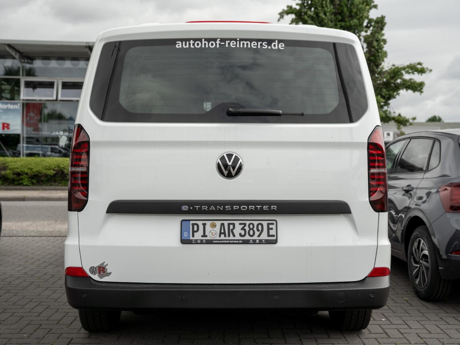 Volkswagen Transporter Kasten kurzer Radstand – Bild 5