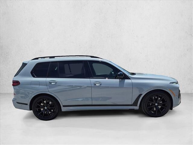 2025 BMW X7