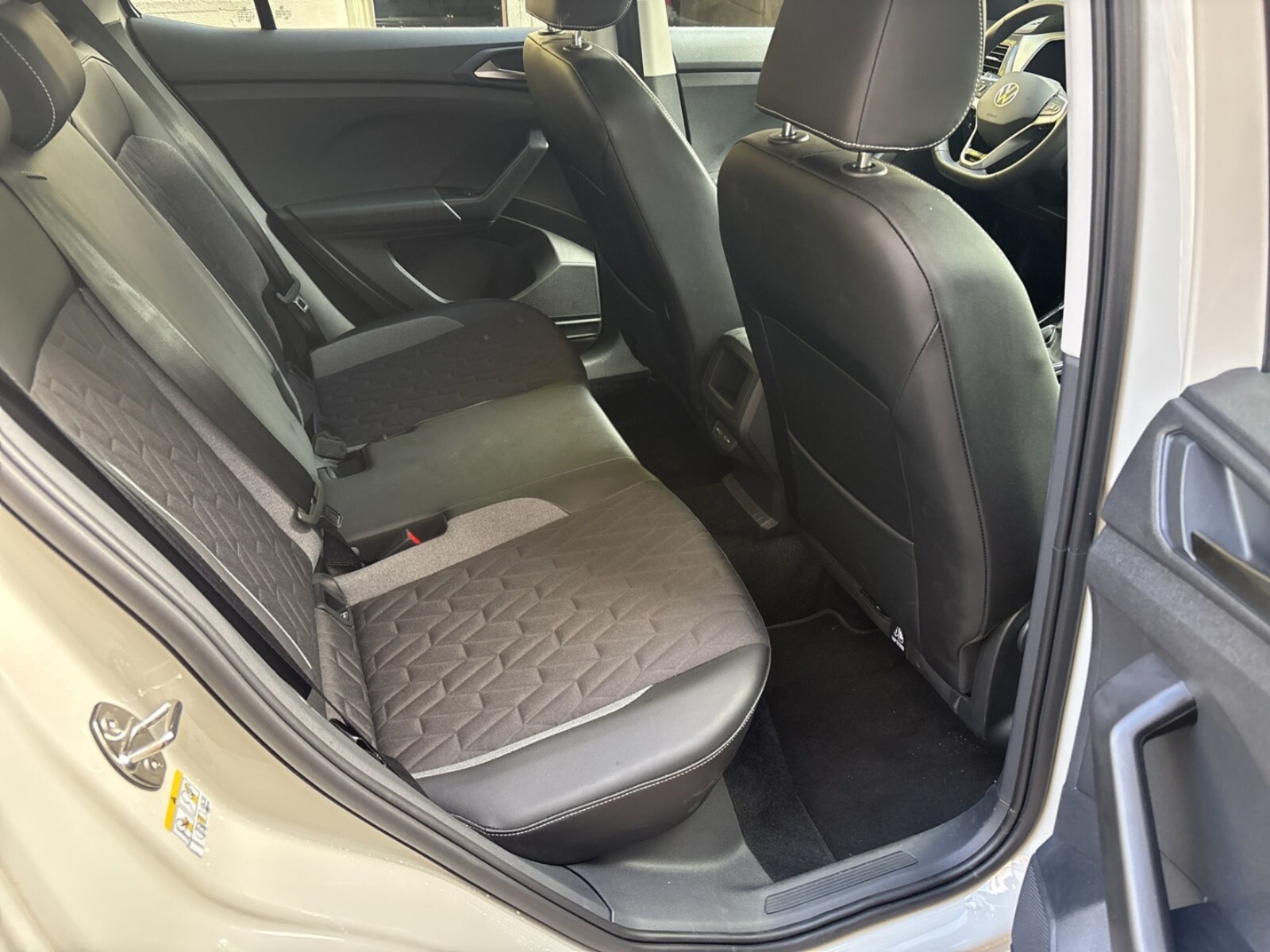 Volkswagen T-Cross – Bild 8