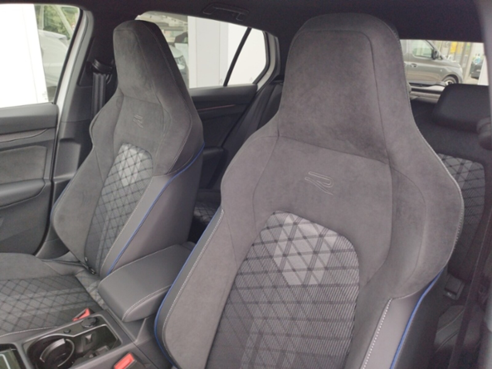 Volkswagen Golf – Bild 17