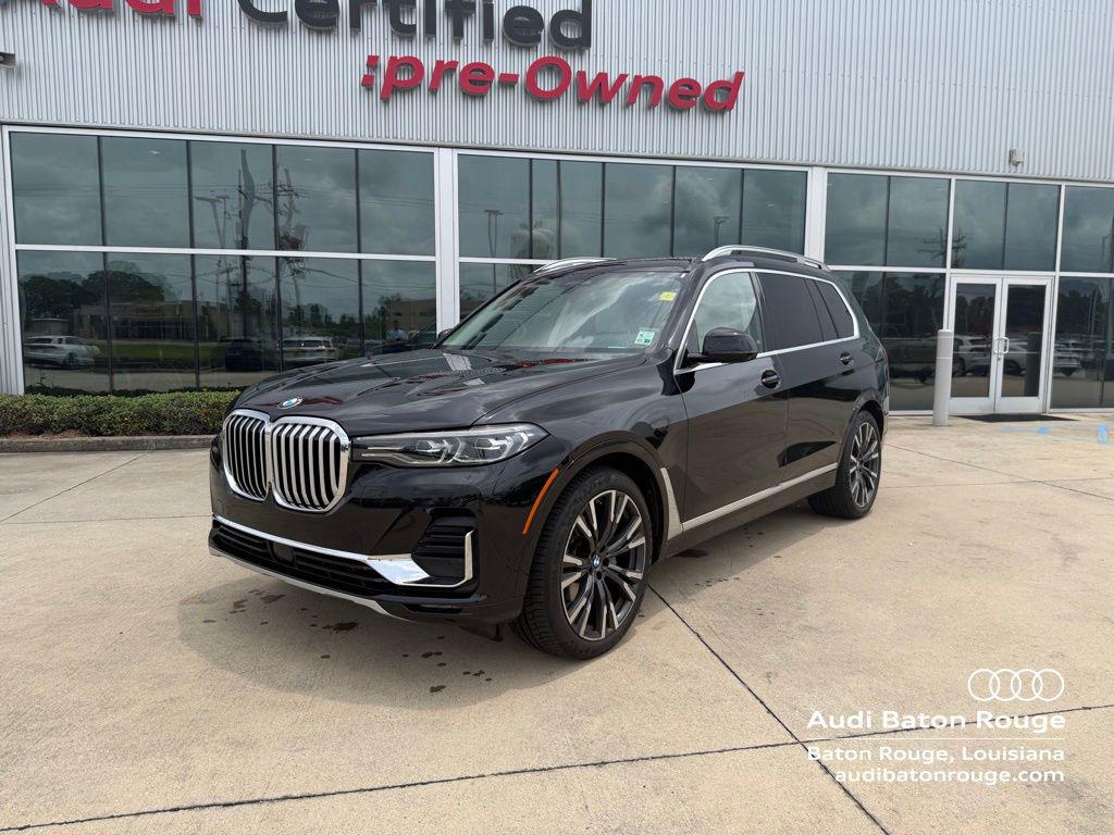 2021 BMW X7 xDrive40i's photo