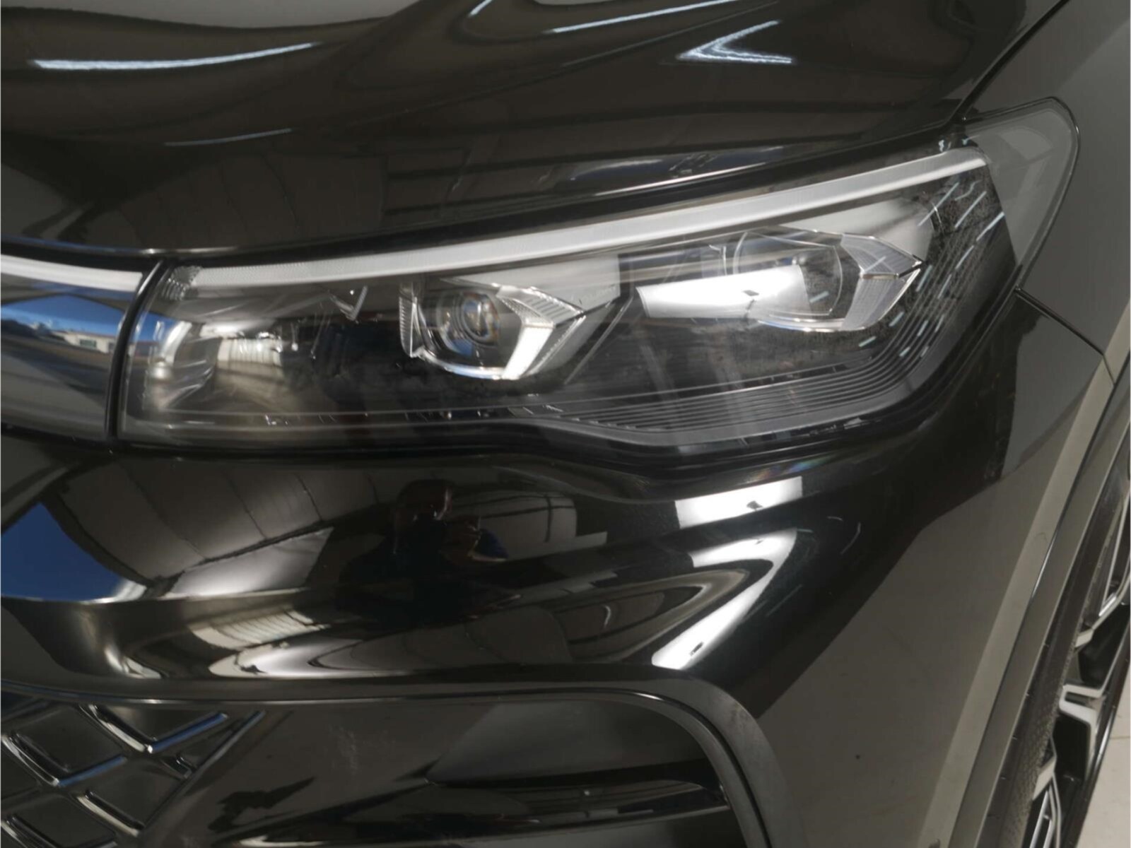 Volkswagen Tiguan – Bild 8