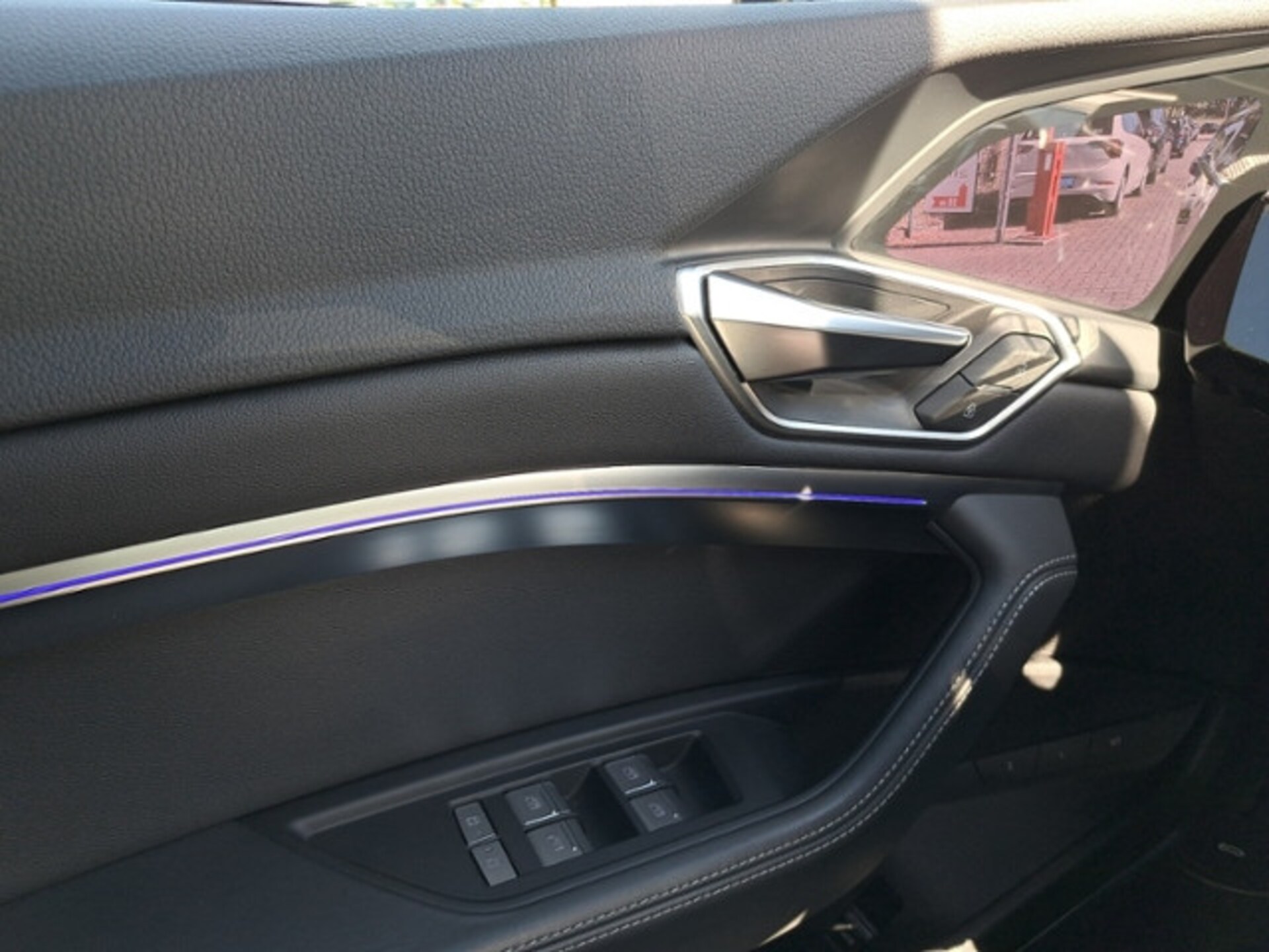 Audi Q8 e-tron S line