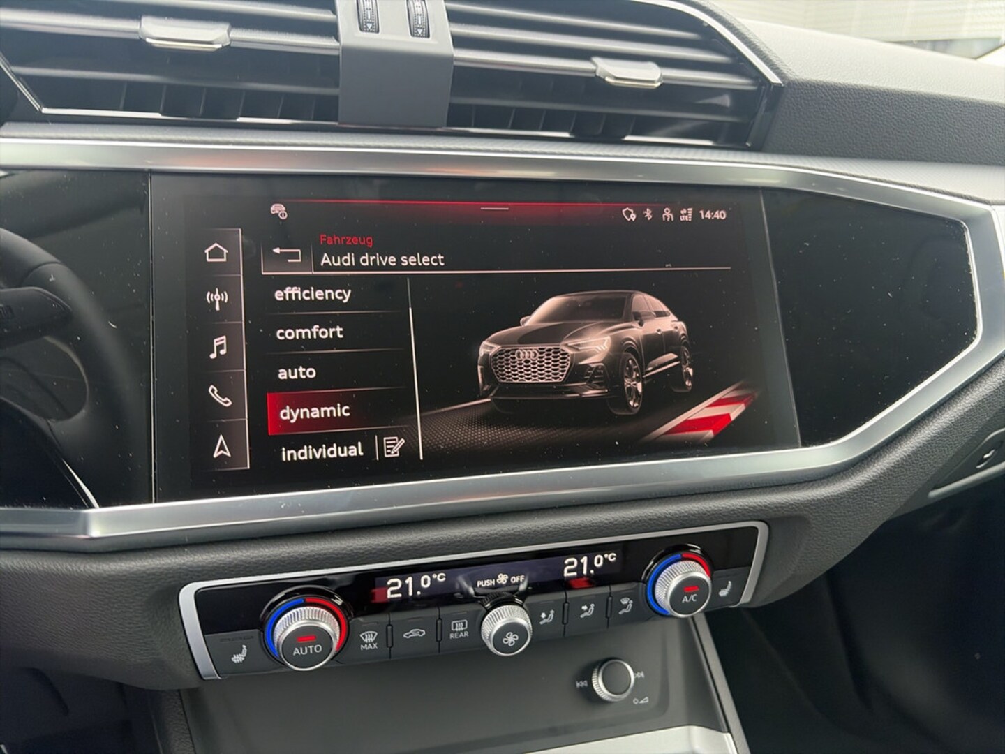 Bild über Audi Q3 Sportback TFSI 110 kW S tronic - für weitere Informationen kontaktieren Sie den Audi Partner