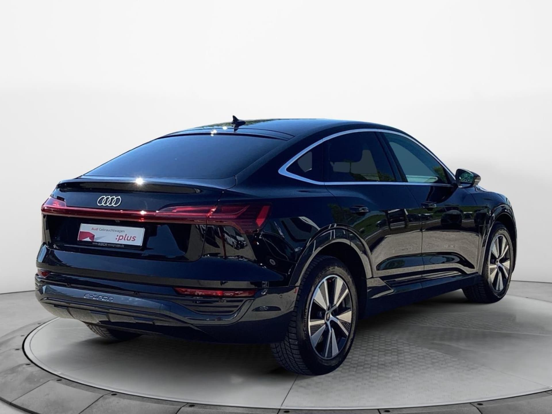 Audi Q8 Sportback e-tron Advanced