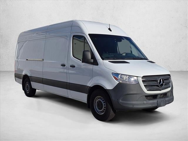 2024 Mercedes-Benz