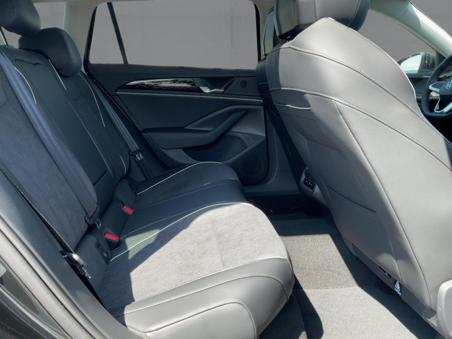 Volkswagen Passat Elegance