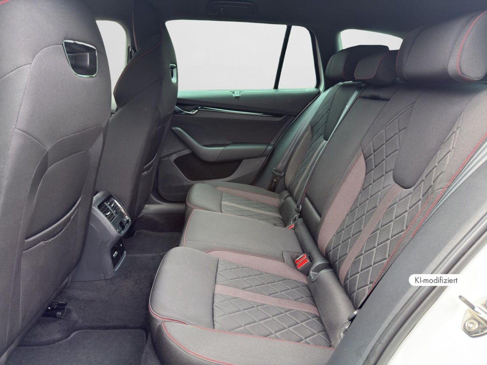Škoda Octavia Combi – Bild 15