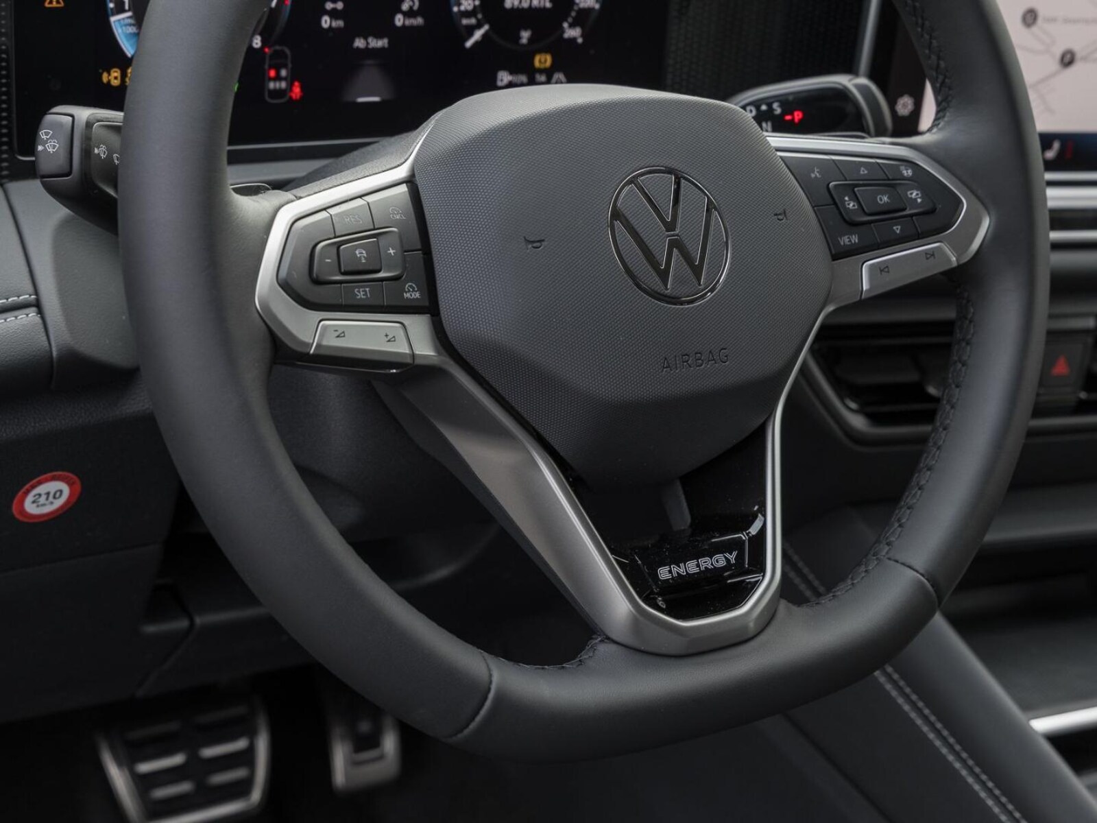 Volkswagen Tiguan – Bild 11