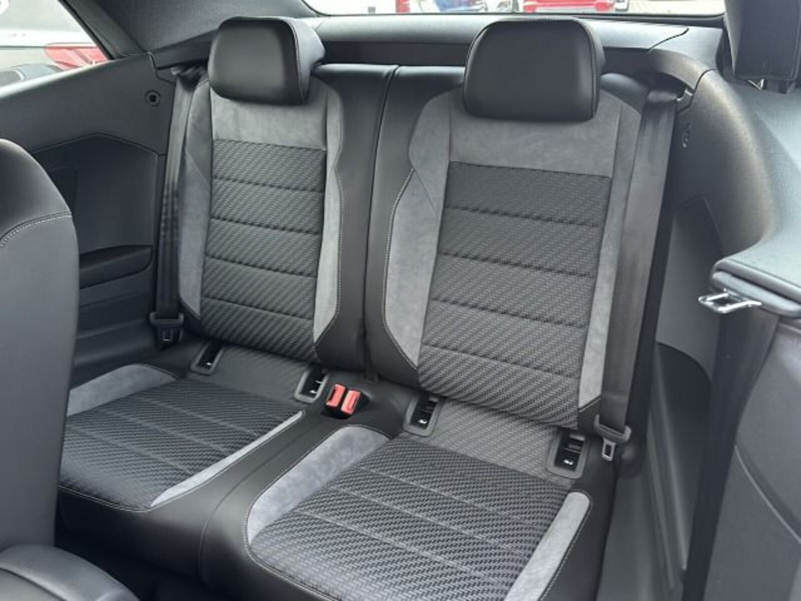 Volkswagen T-Roc Cabriolet – Bild 12