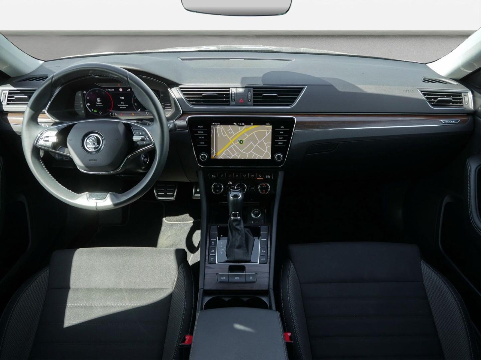 Skoda Superb Combi Scout