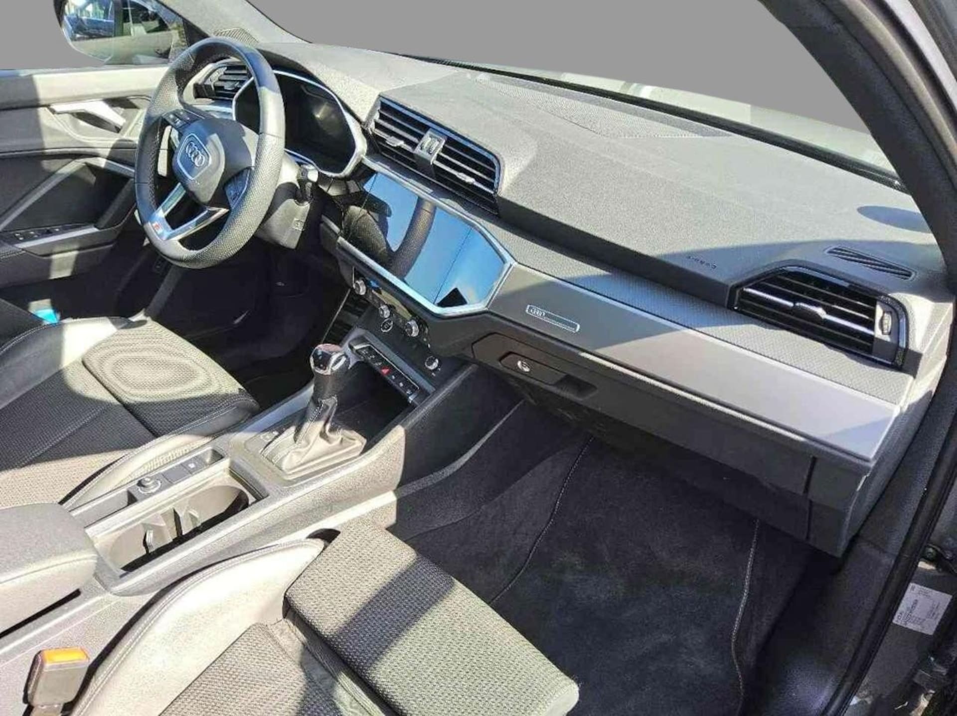 Audi Q3 SUV S line