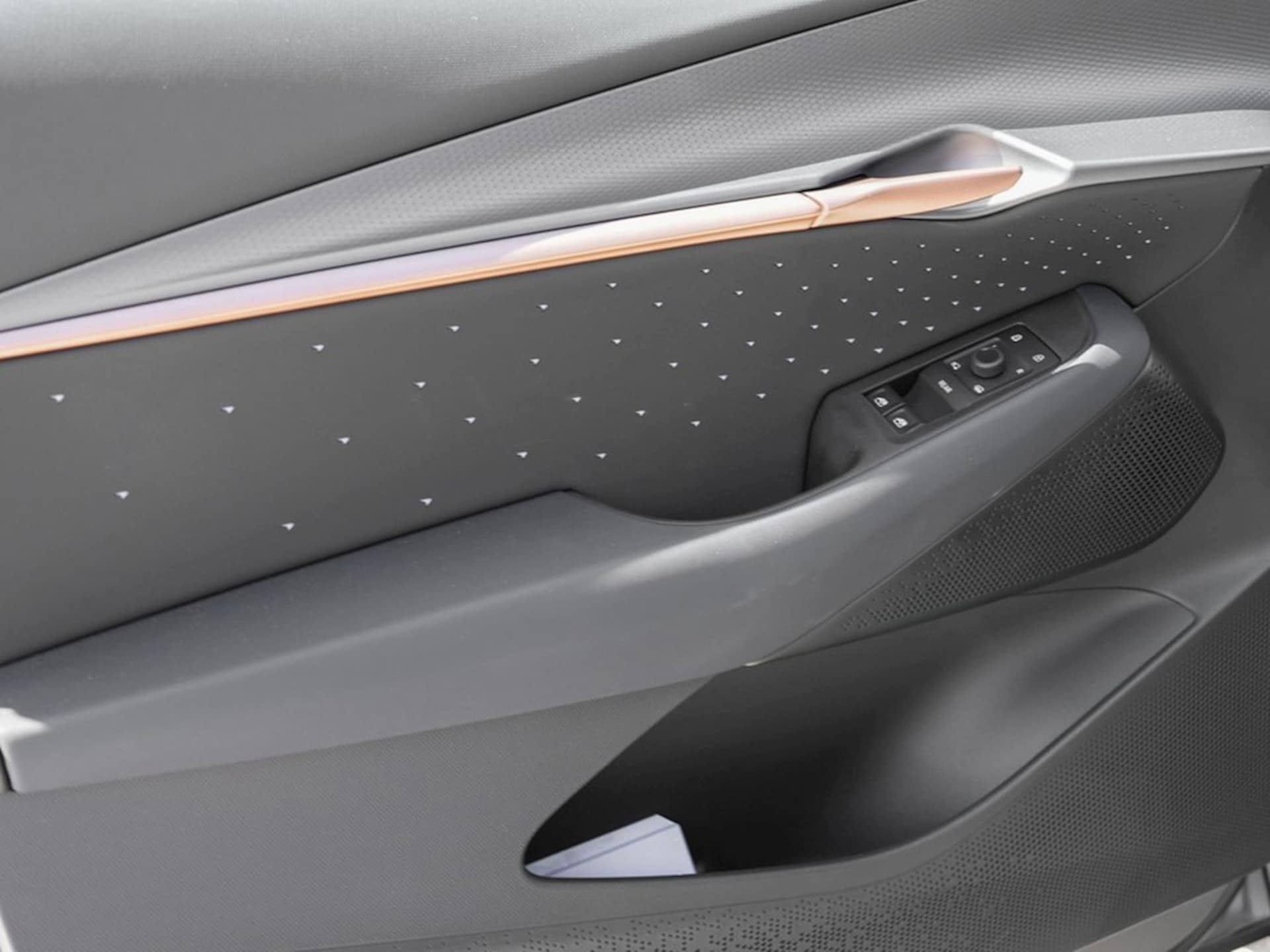 CUPRA Tavascan VZ